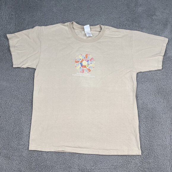 VTG Bandolier National Monument Tan Embroidered Kokopelli T-Shirt Sz Large - Picture 1 of 6
